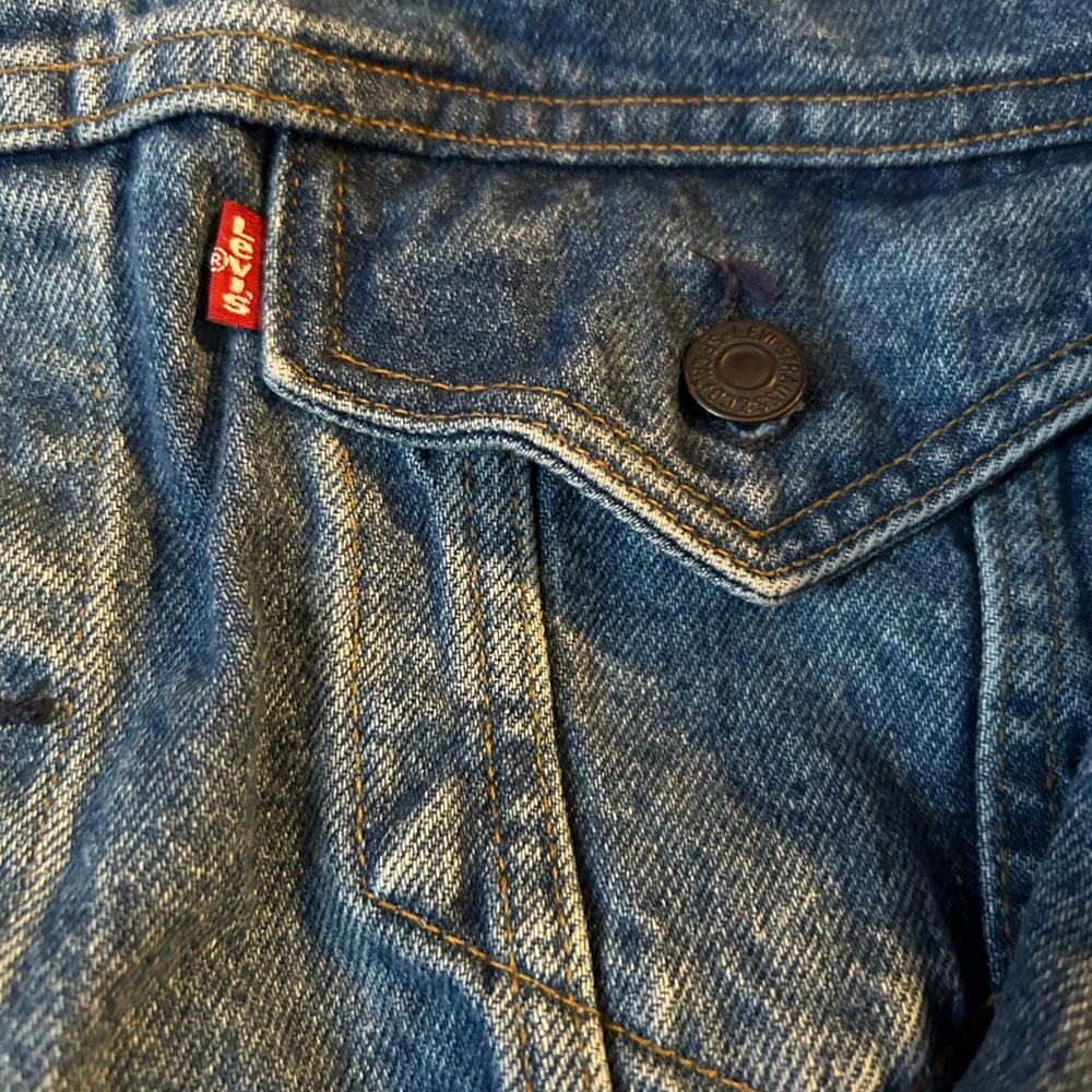 Levi’s denim jacket size medium - Picture 2 of 6